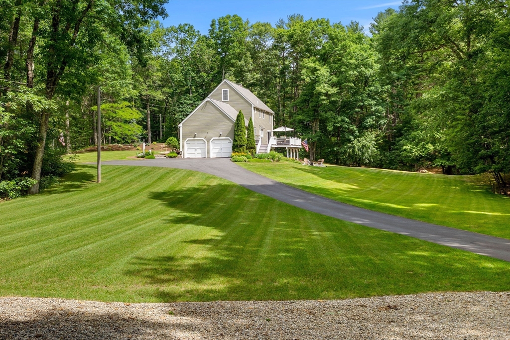 470 Lost Lake Dr Property Photo 37