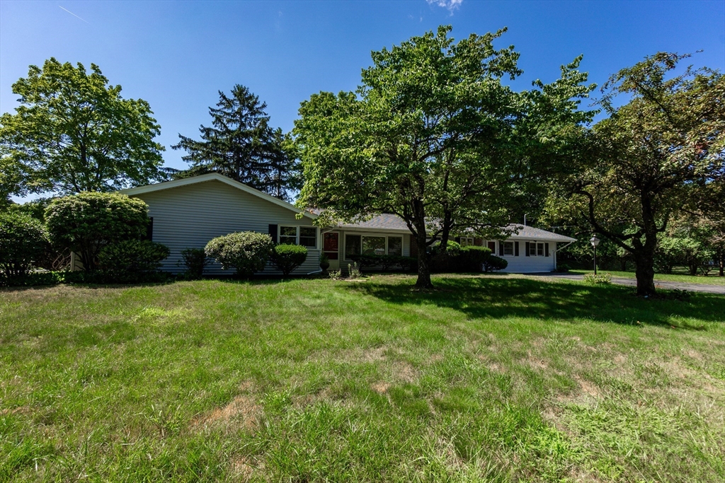 4 Craig Rd Property Photo 2