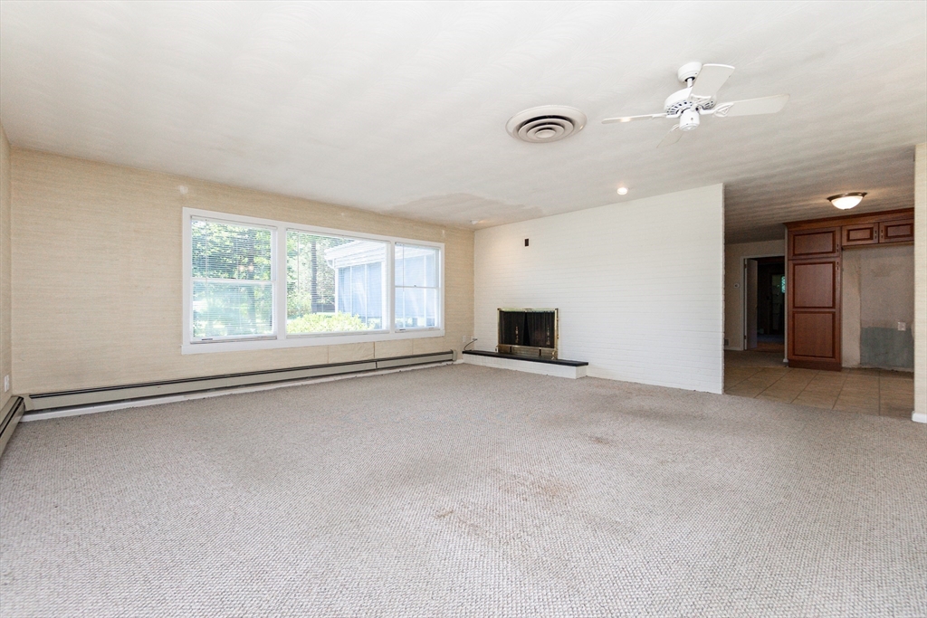 4 Craig Rd Property Photo 6
