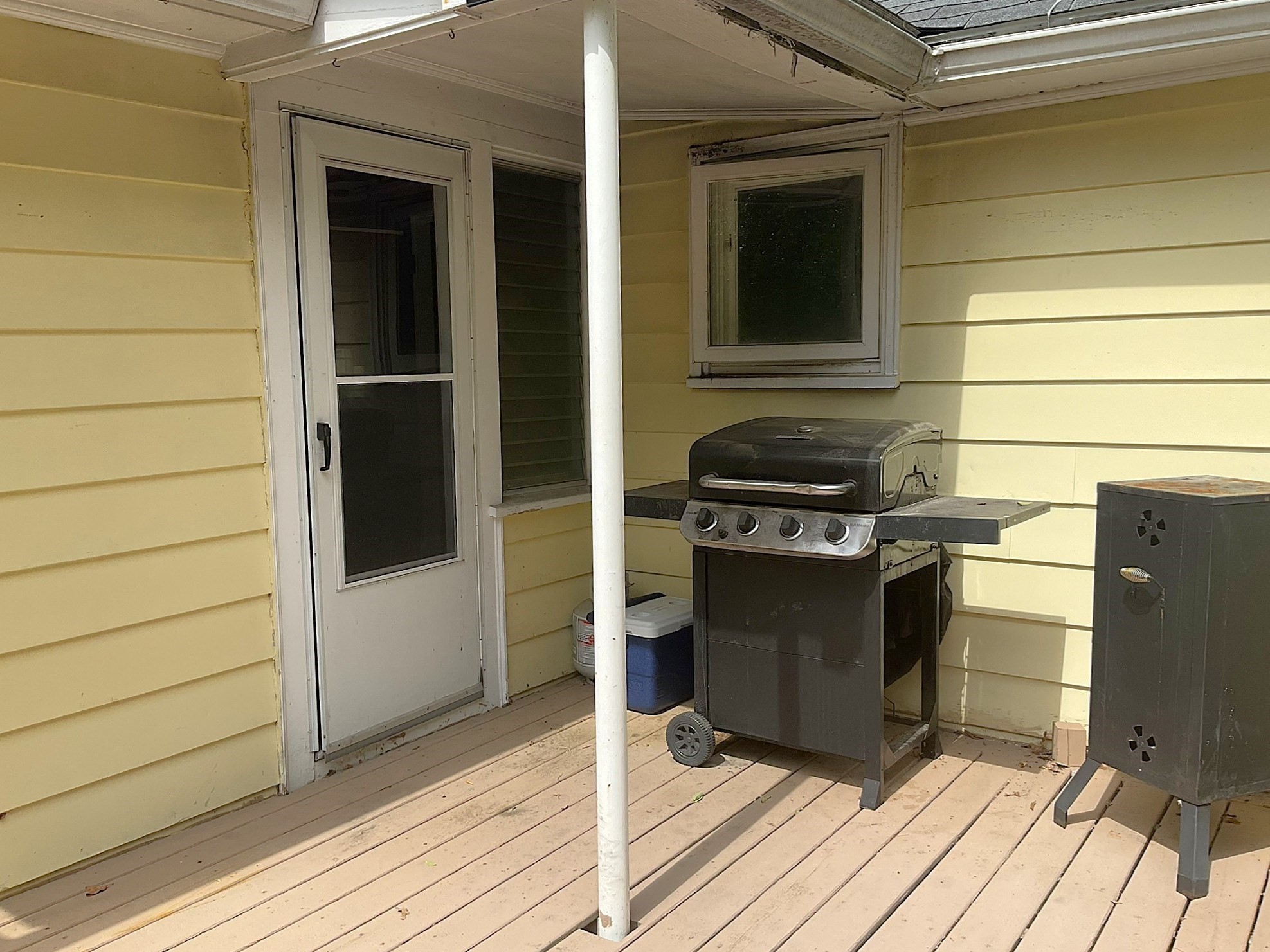 165 State Rd Property Photo 21