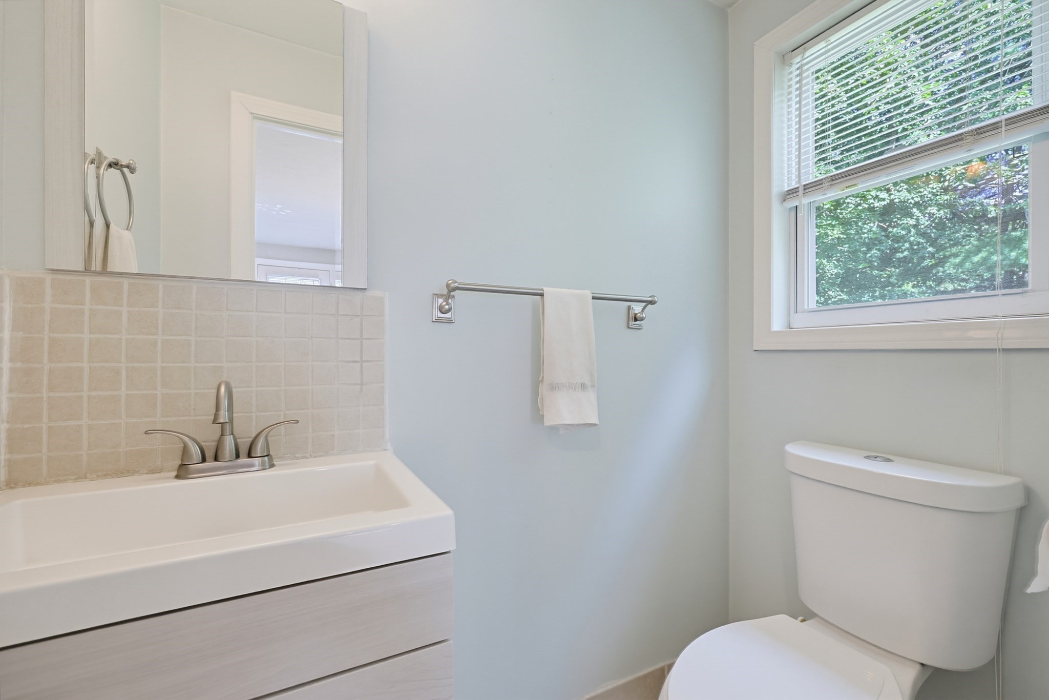 14 Carol Dr # 14 Property Photo 11