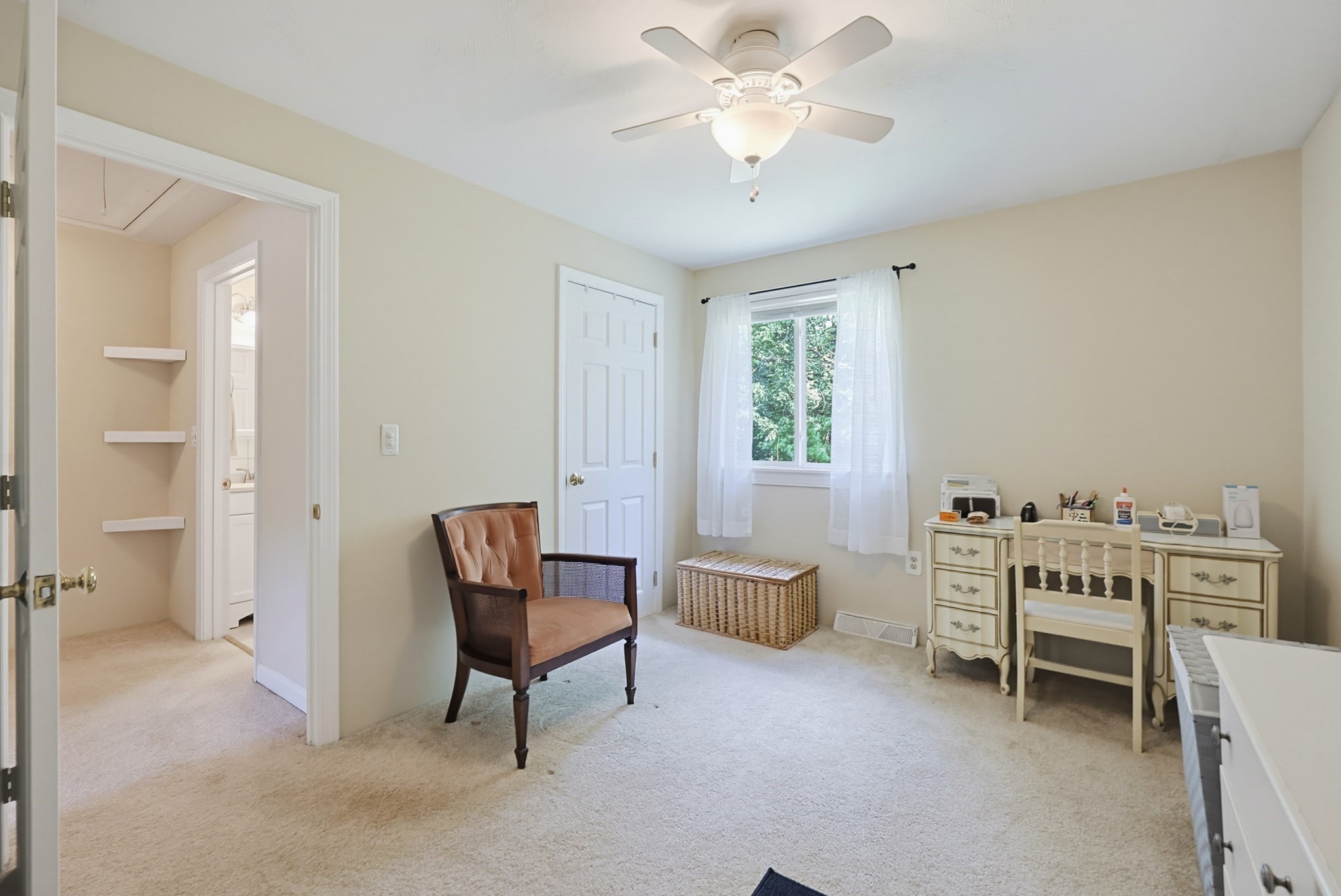 14 Carol Dr # 14 Property Photo 18