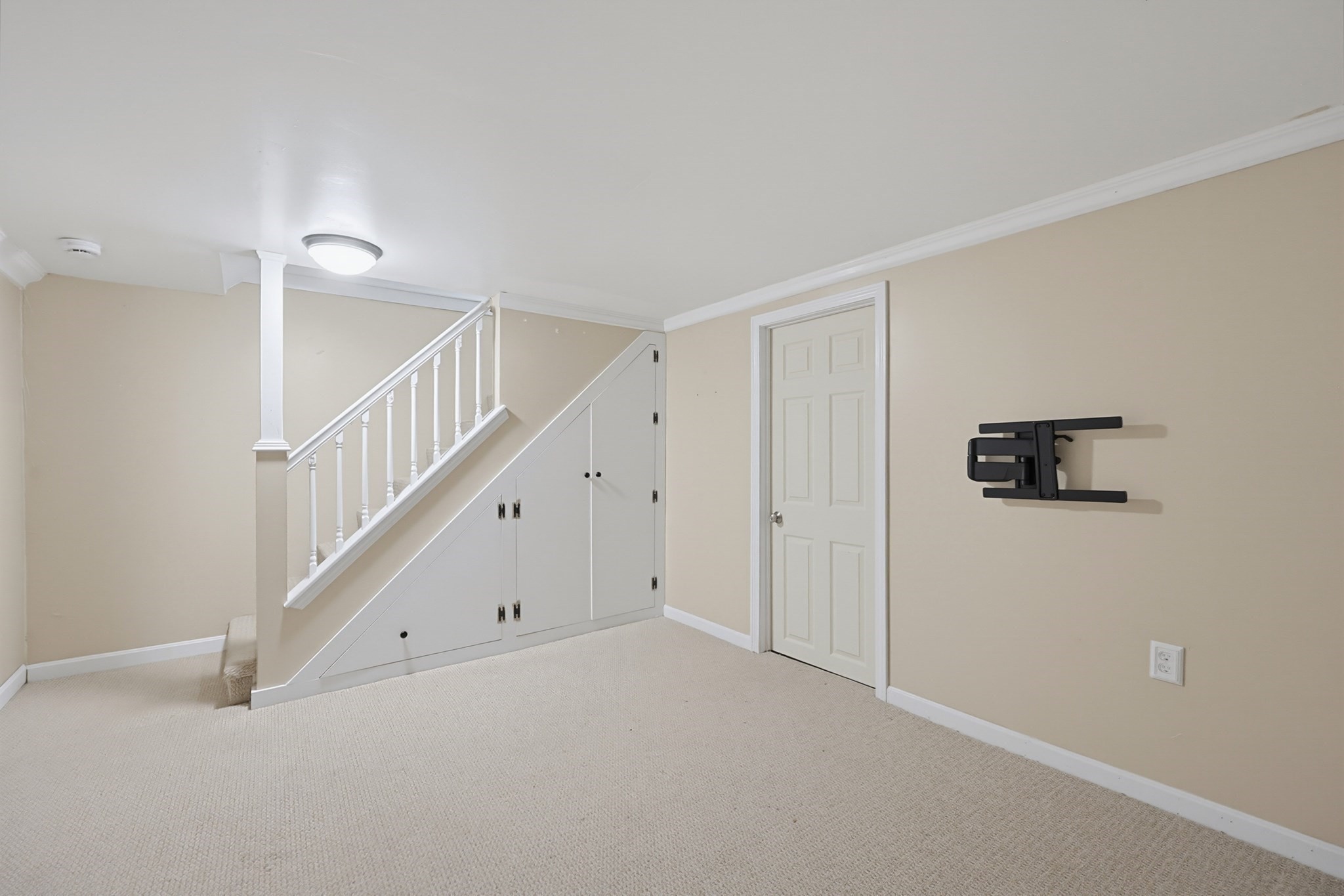 14 Carol Dr # 14 Property Photo 24