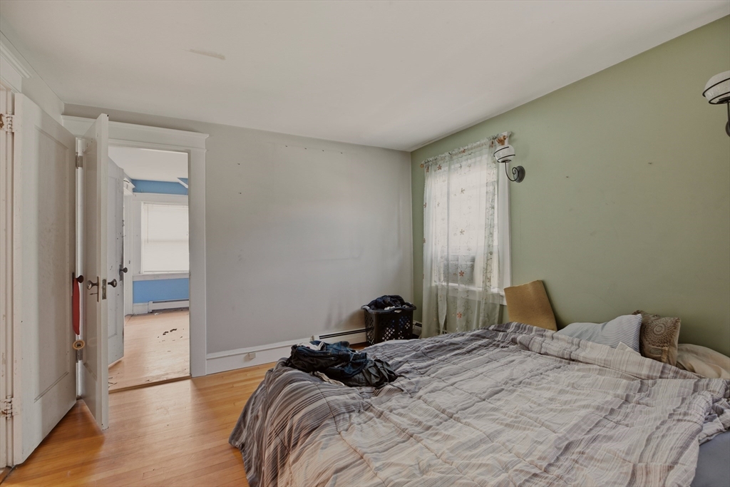 283 Montgomery St Property Photo 28
