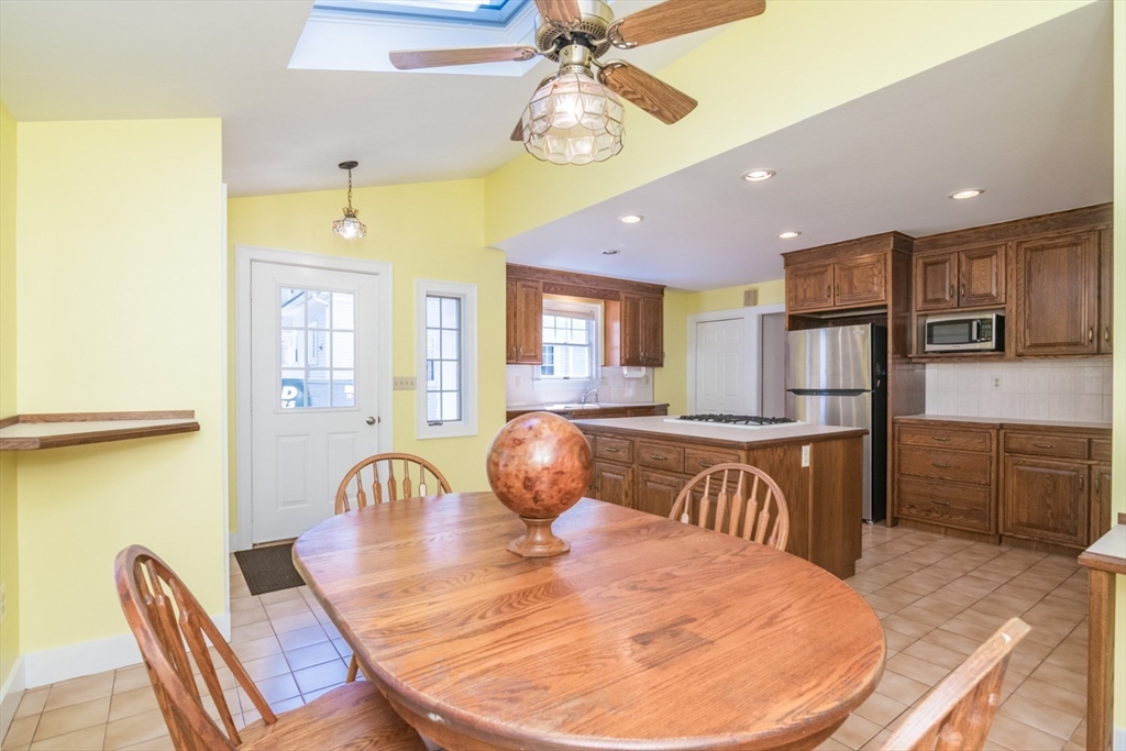 32 Elmwood Ave Property Photo 16