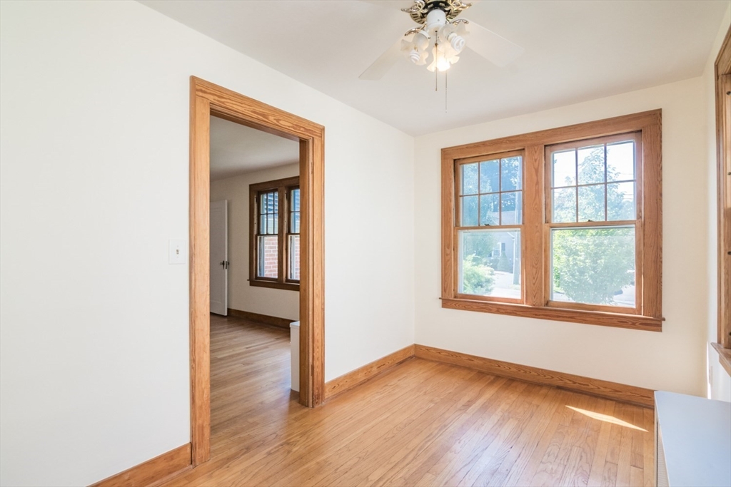 32 Elmwood Ave Property Photo 23