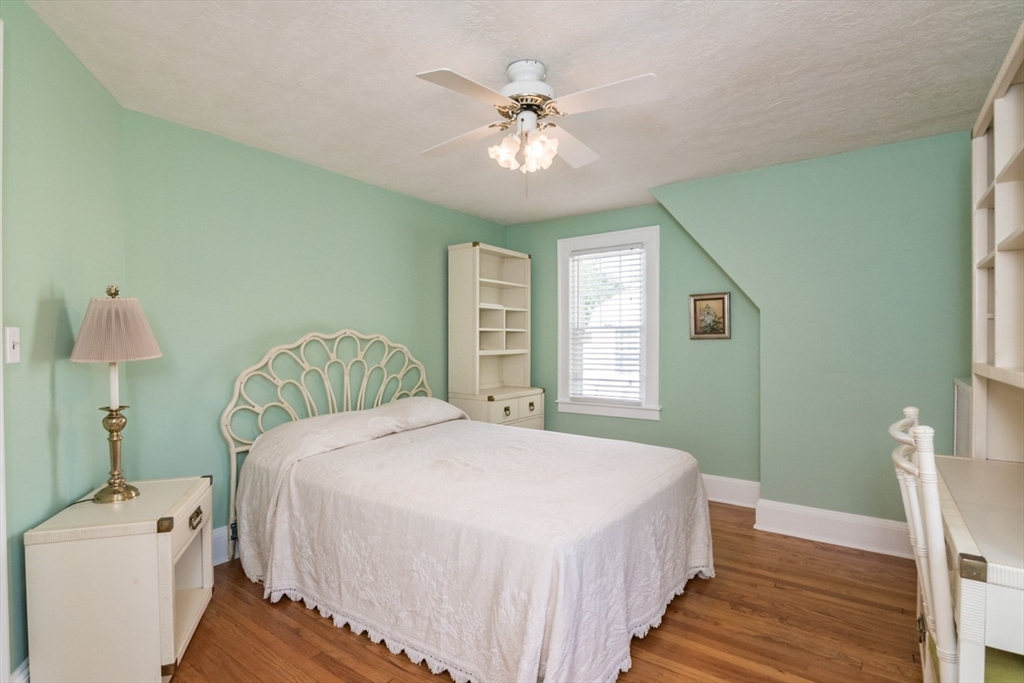 32 Elmwood Ave Property Photo 28