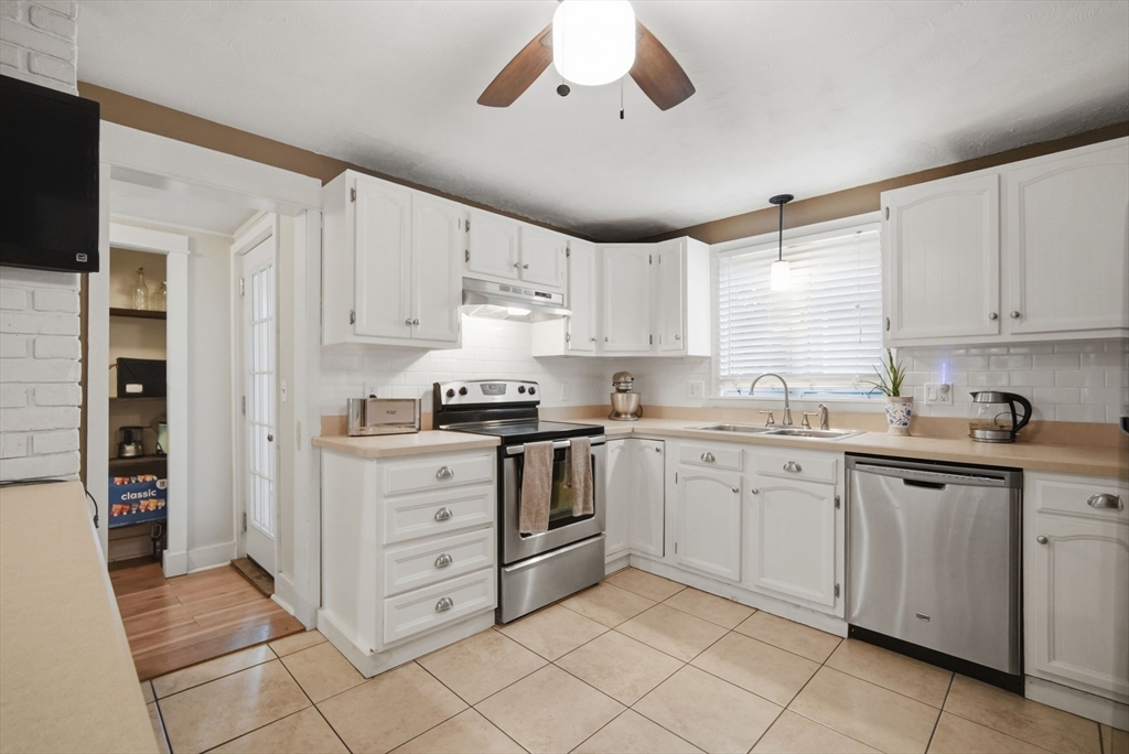 43 Corona St Property Photo 11