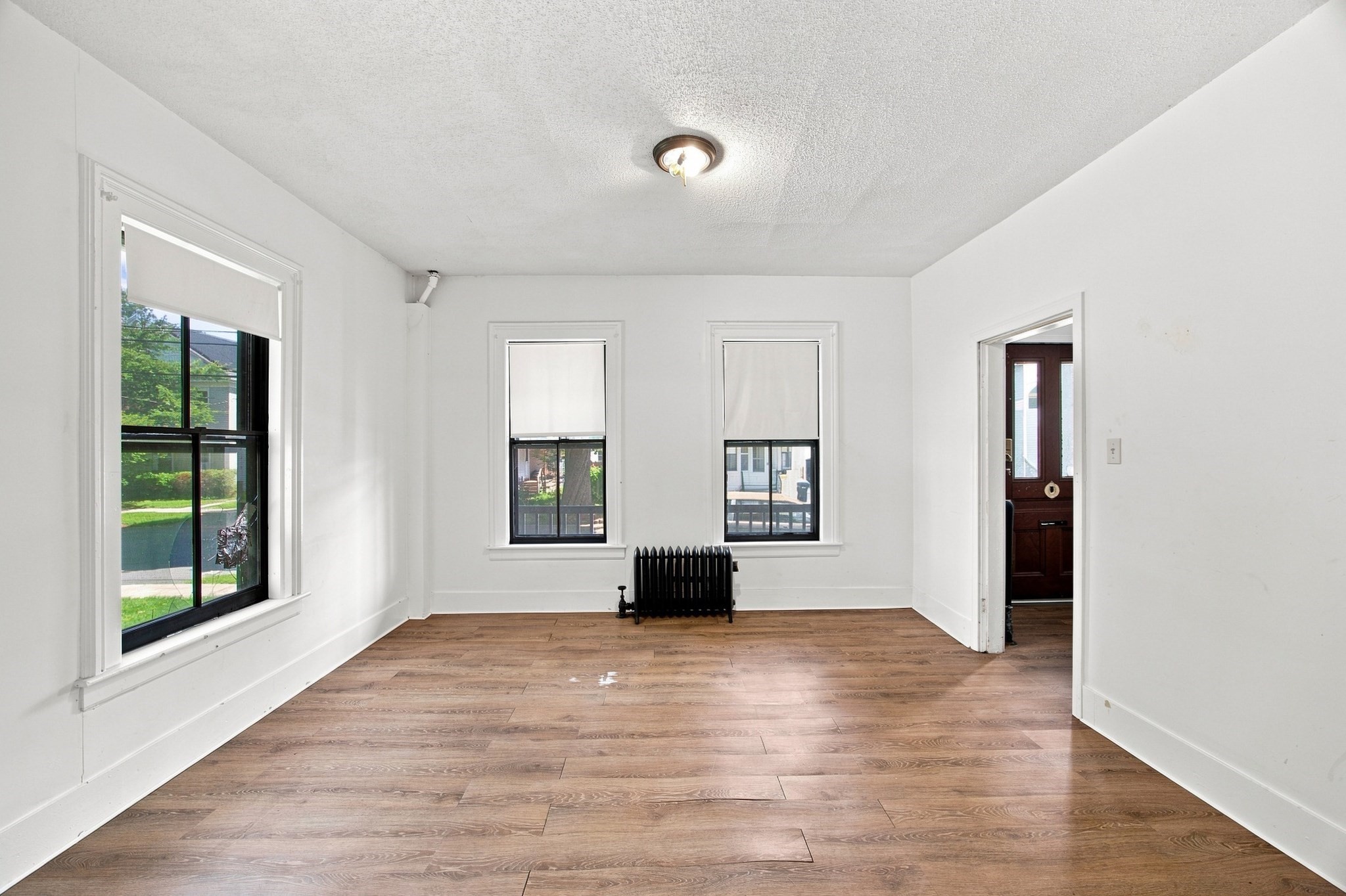 40 Day Street Property Photo 8