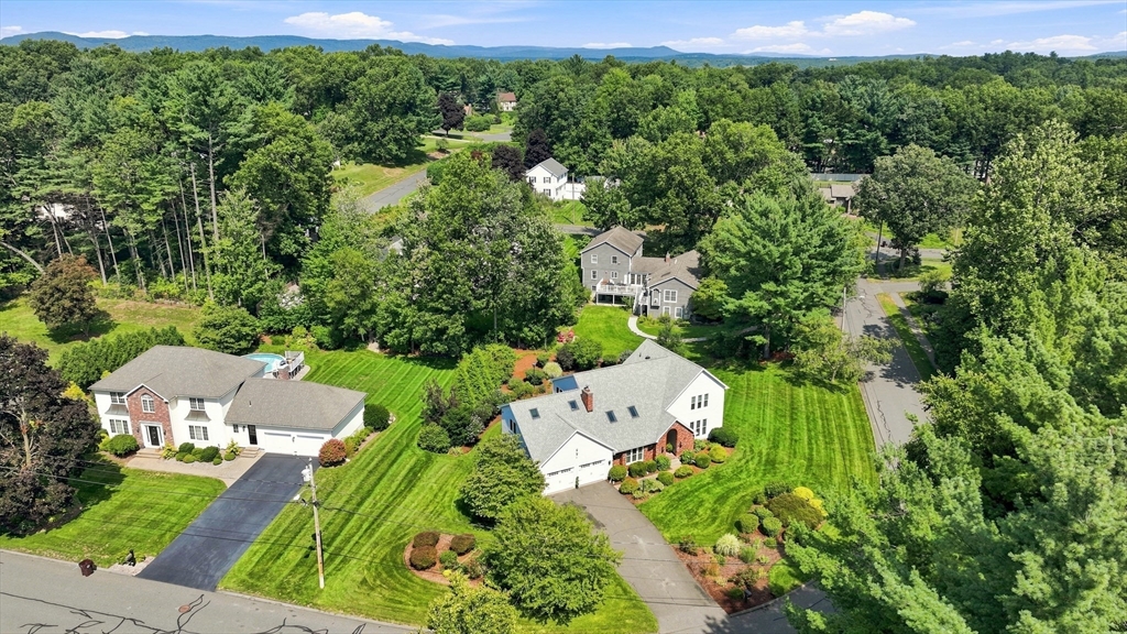 54 Blueberry Rdg Property Photo 2