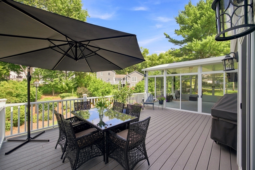 54 Blueberry Rdg Property Photo 8