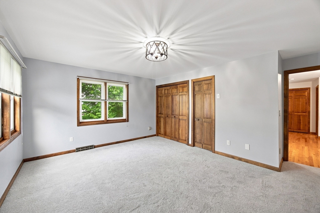 54 Blueberry Rdg Property Photo 35