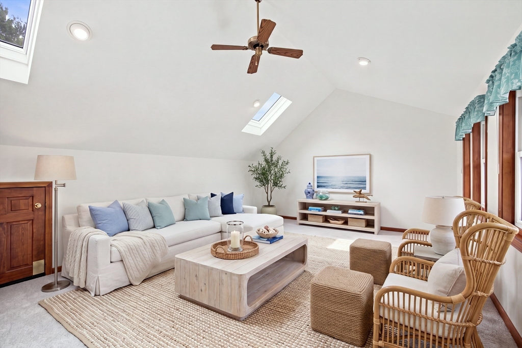 54 Blueberry Rdg Property Photo 37