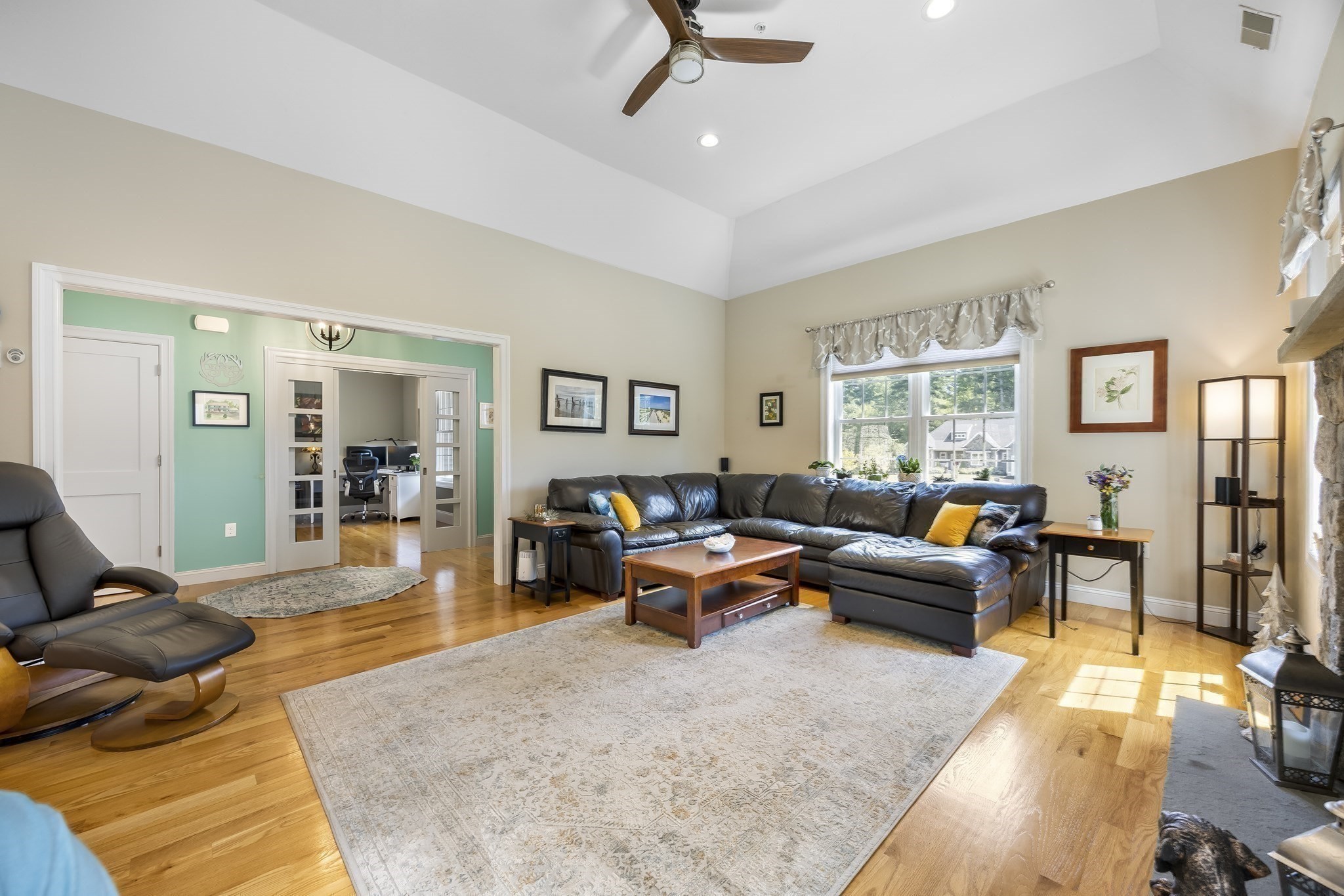 8 Willowdale Cir # 8 Property Photo 9