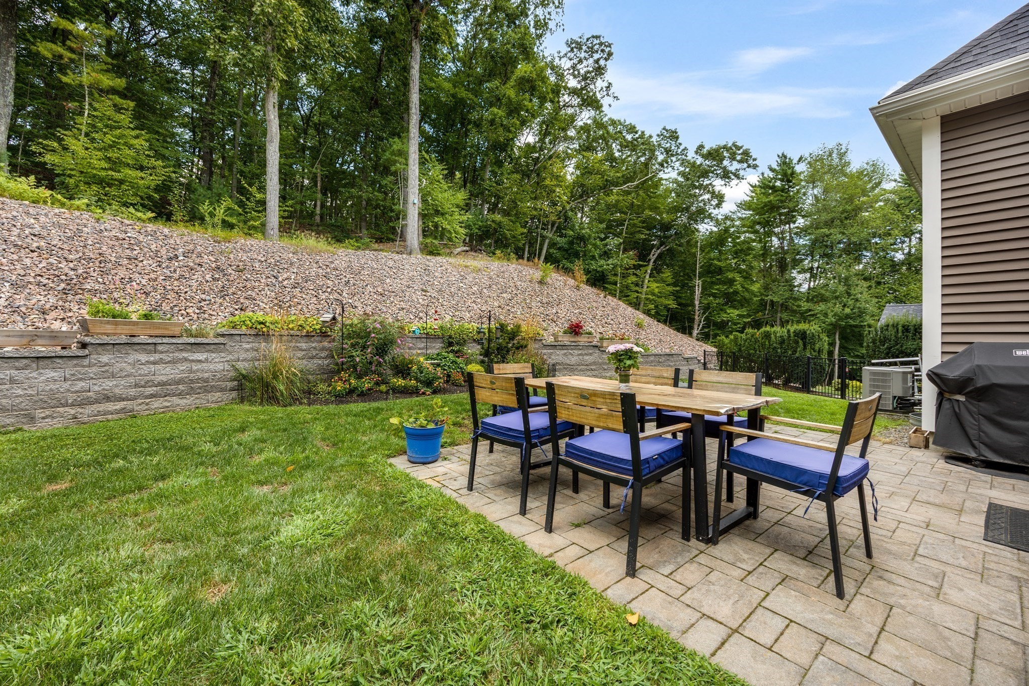 8 Willowdale Cir # 8 Property Photo 25