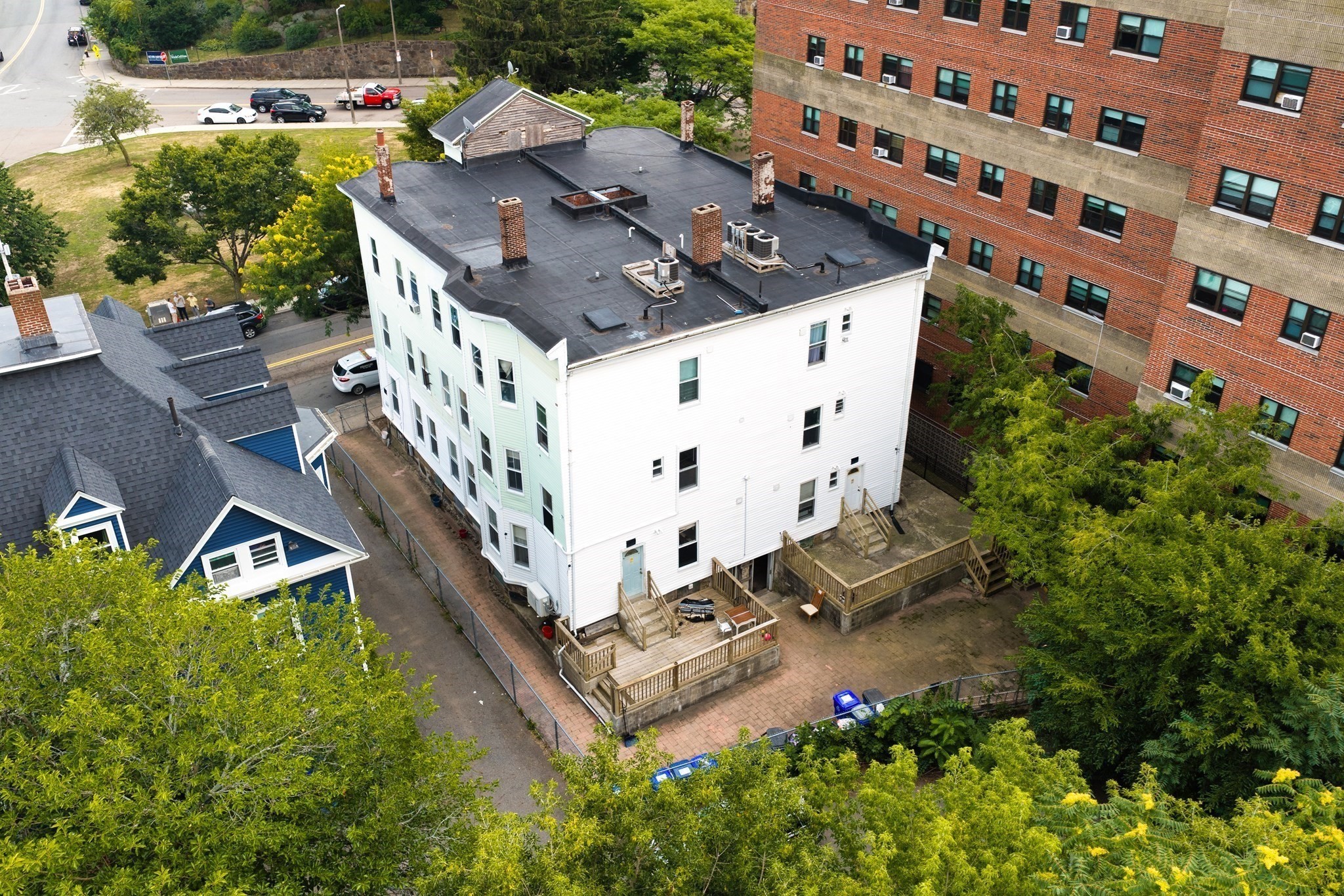342 Bowdoin Street Property Photo 4