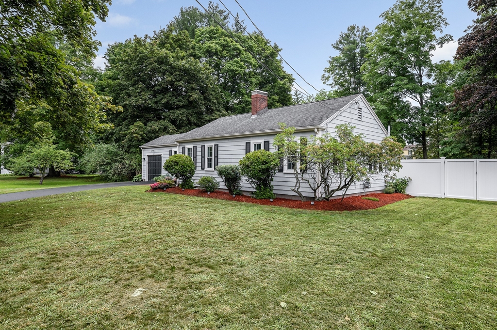168 Lowell St Property Photo 25