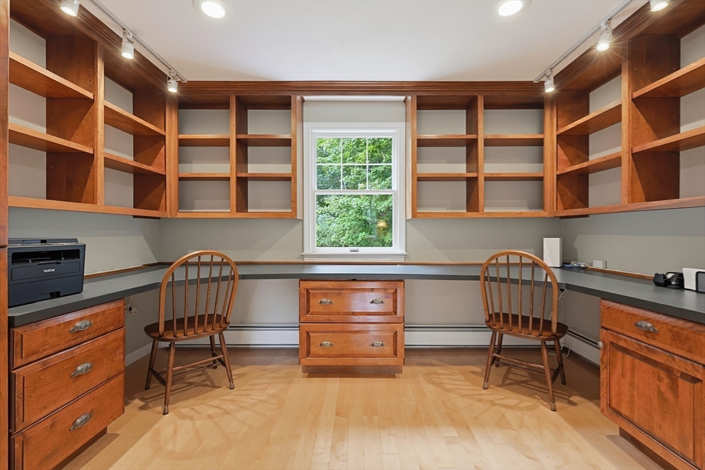 1804 Washington St Property Photo 7