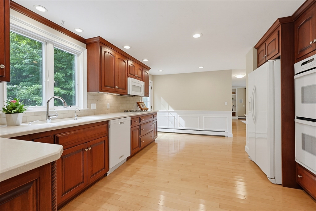 1804 Washington St Property Photo 9