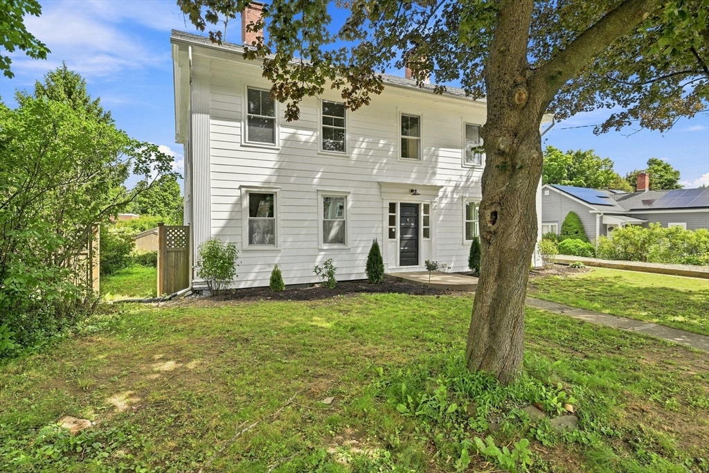 106 Main St Property Photo 3