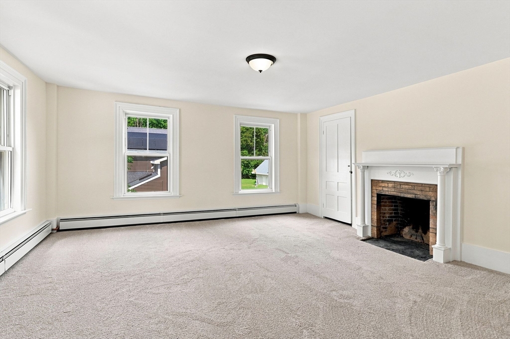 106 Main St Property Photo 32