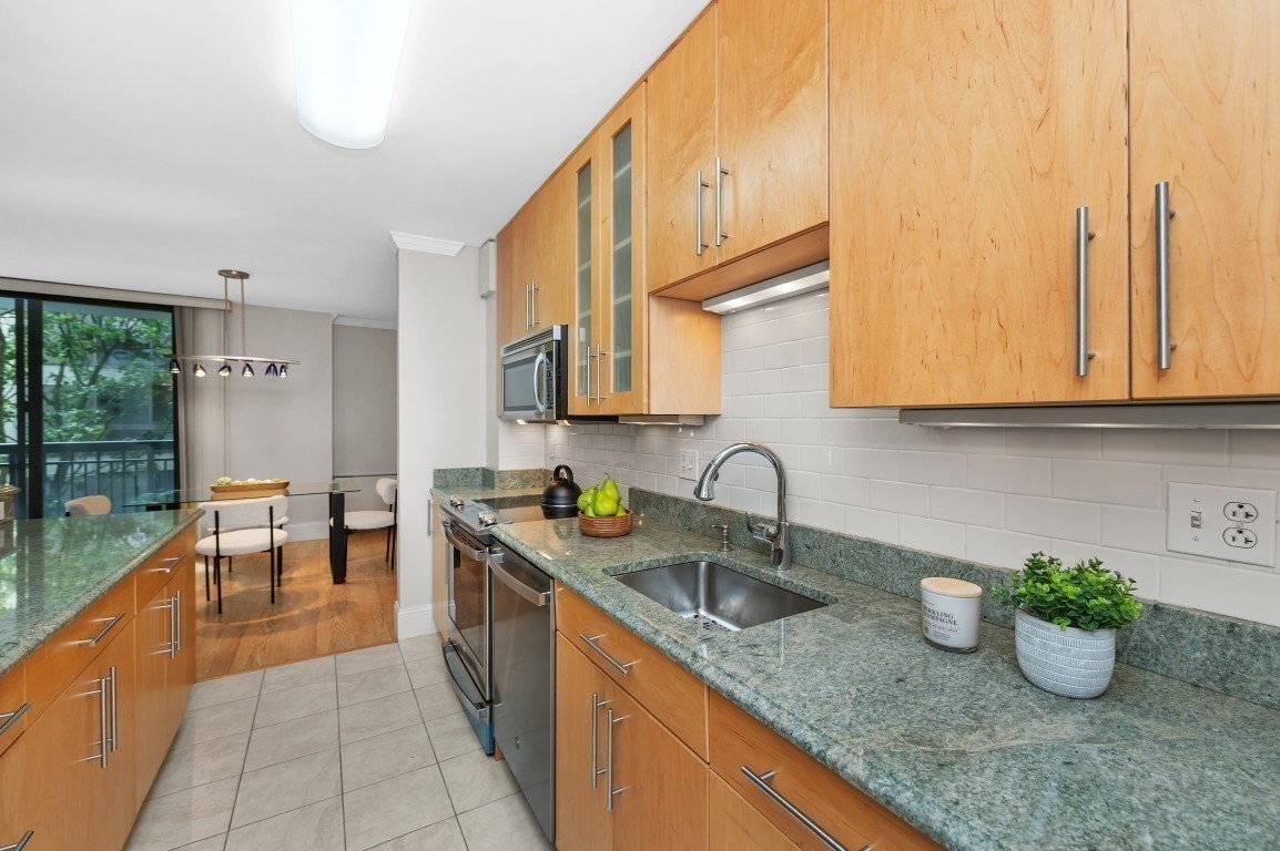 50 Longwood Ave # 517 Property Photo 6