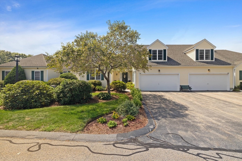 28 Coldspring Dr # C Property Photo 1