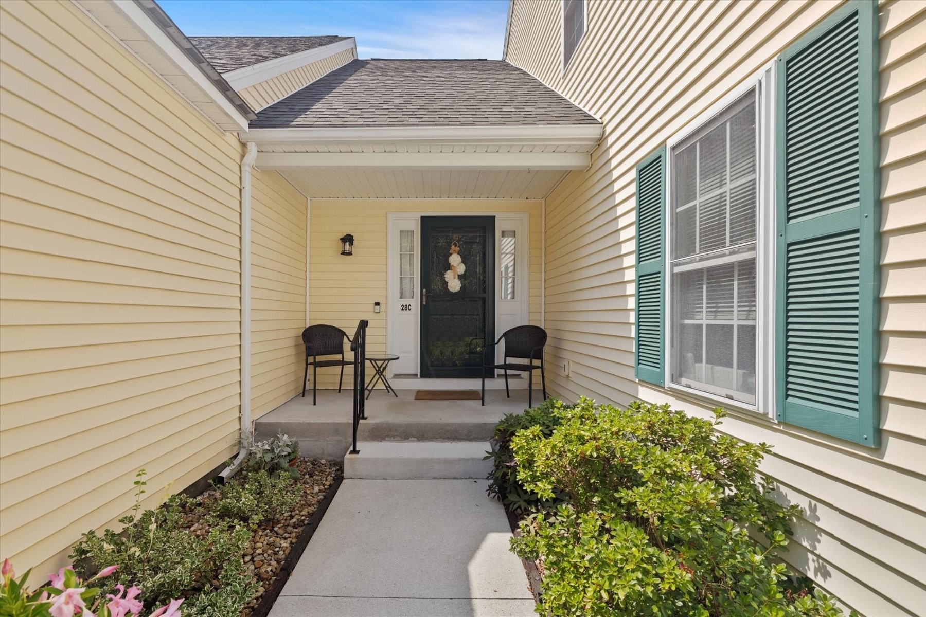 28 Coldspring Dr # C Property Photo 4
