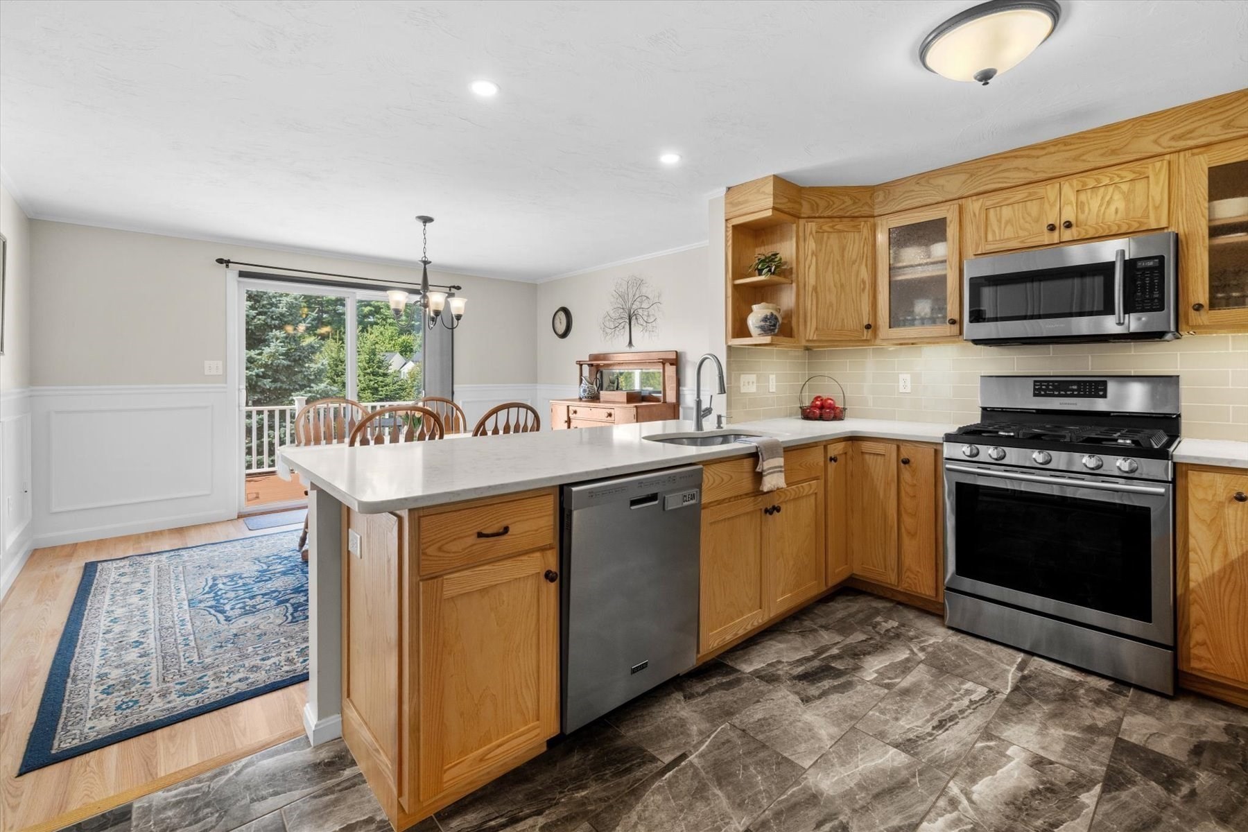 28 Coldspring Dr # C Property Photo 11