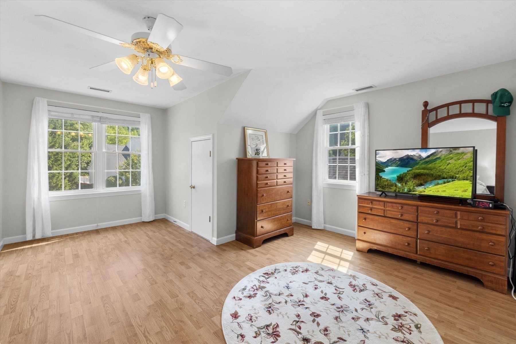 28 Coldspring Dr # C Property Photo 22