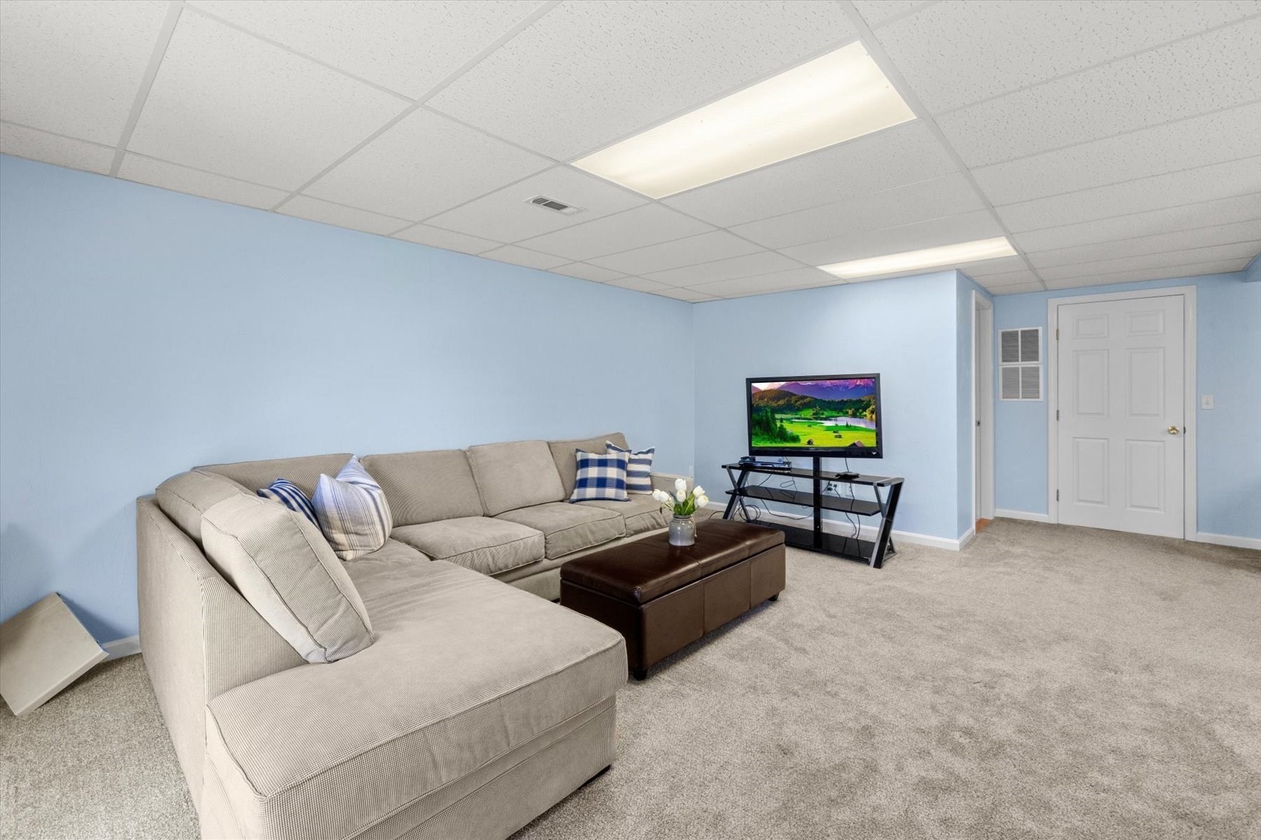 28 Coldspring Dr # C Property Photo 32