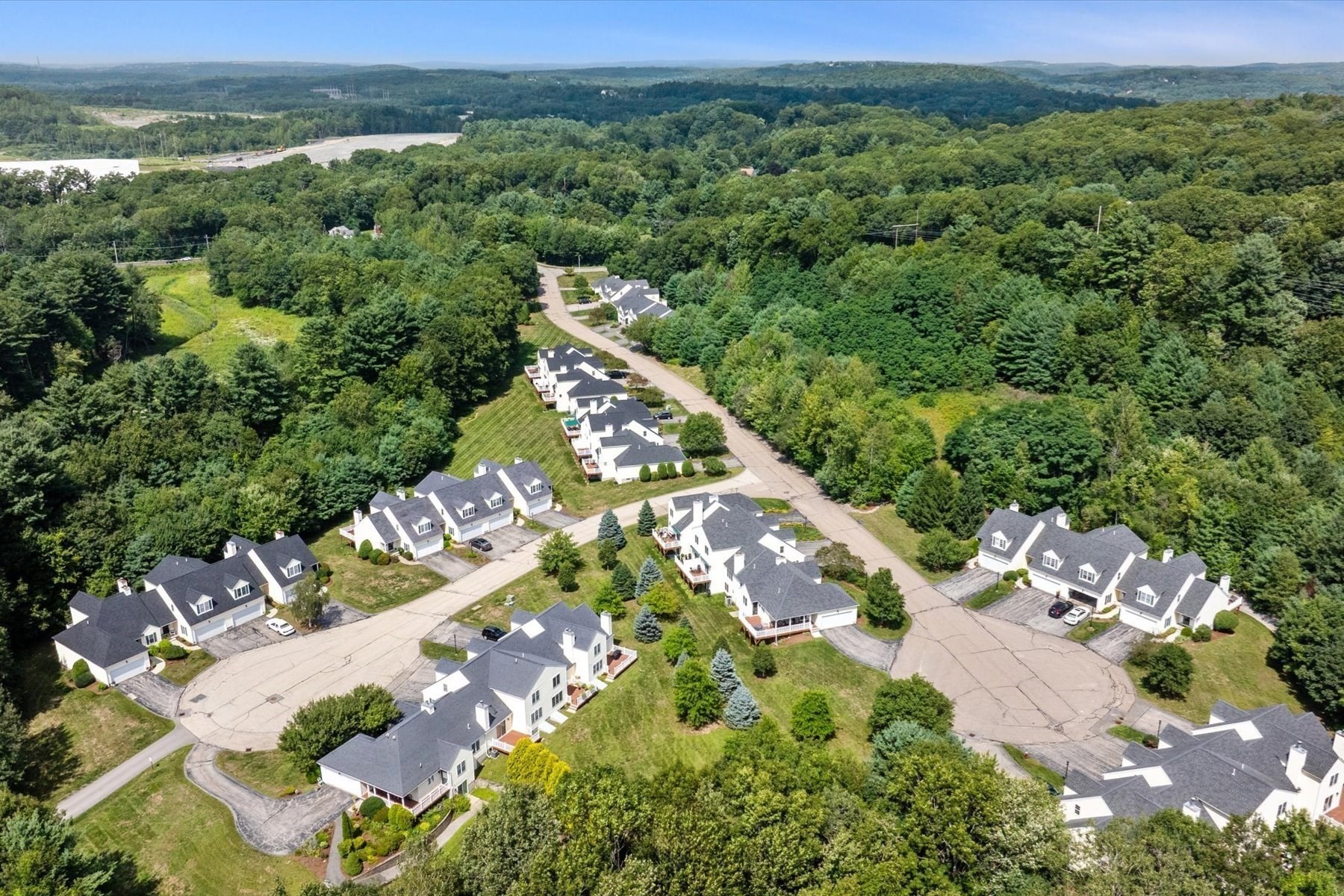28 Coldspring Dr # C Property Photo 39