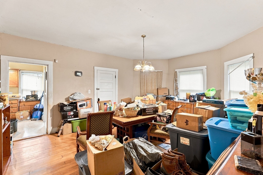 280 Copeland St Property Photo 8