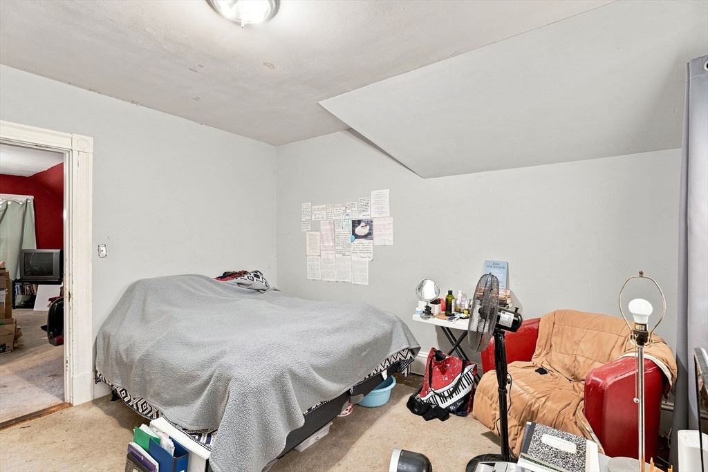 280 Copeland St Property Photo 22