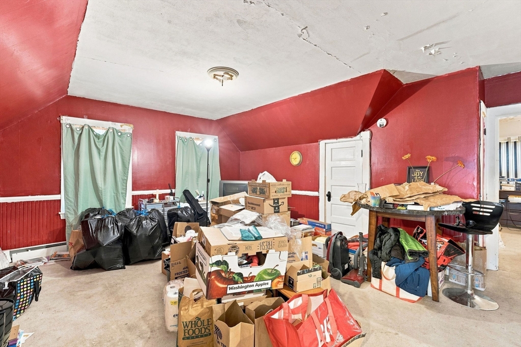 280 Copeland St Property Photo 24