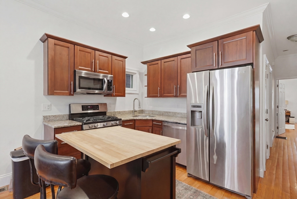 502 Sumner St # 1 Property Photo 1