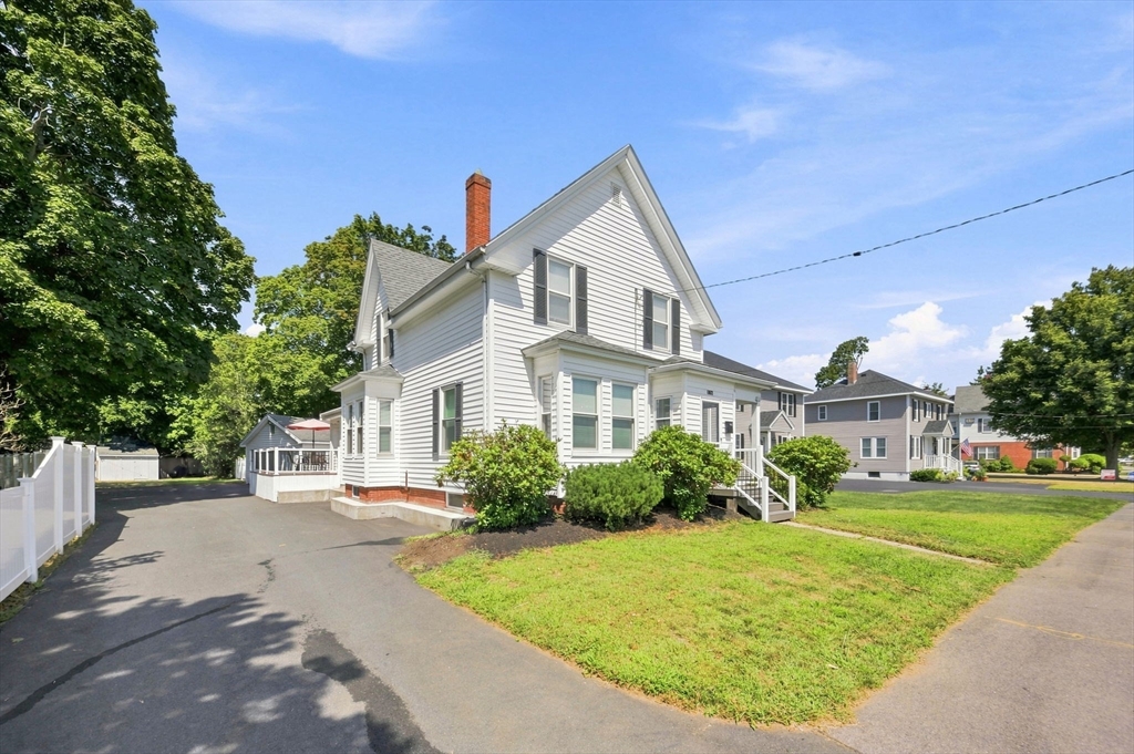 107 Sylvan St Property Photo 2