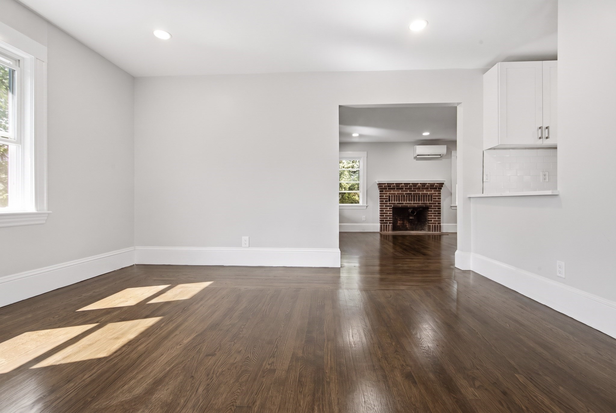 480 Summer St Property Photo 17