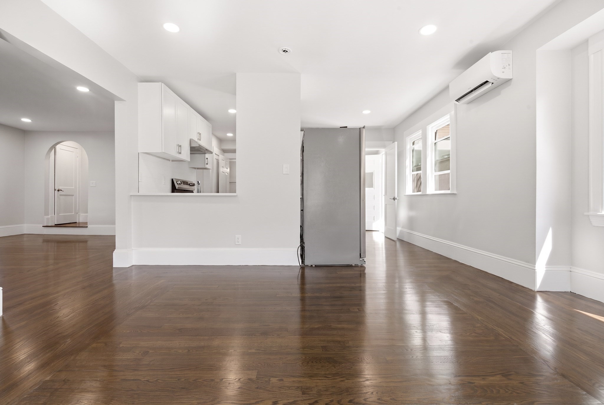 480 Summer St Property Photo 18