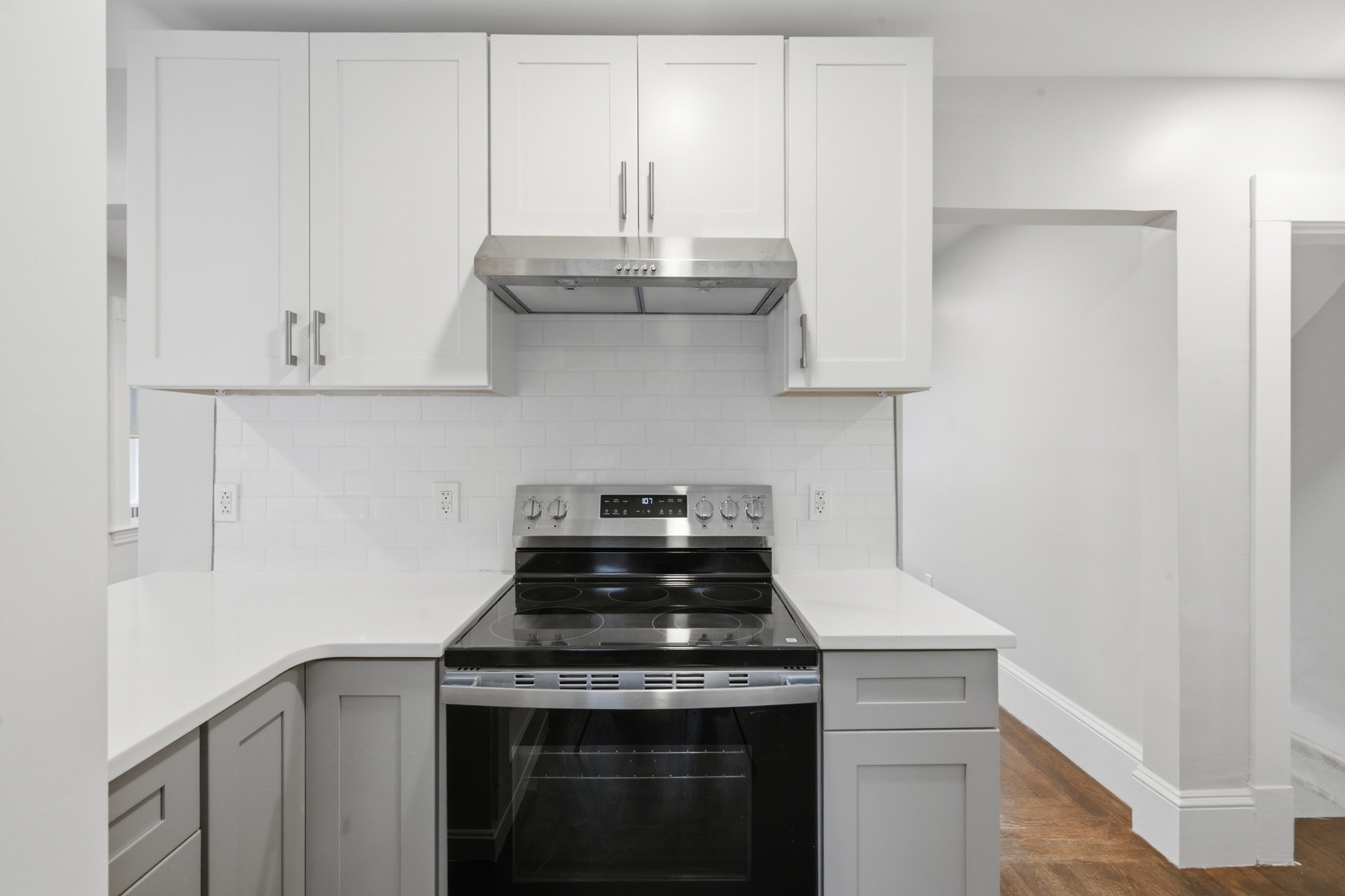 480 Summer St Property Photo 19