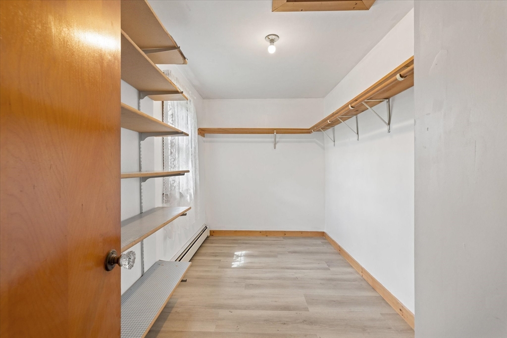 1 Freeman Ave Property Photo 8