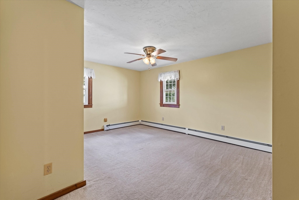 1 Freeman Ave Property Photo 19