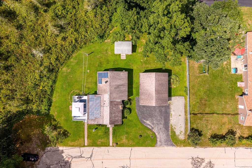 1 Freeman Ave Property Photo 26