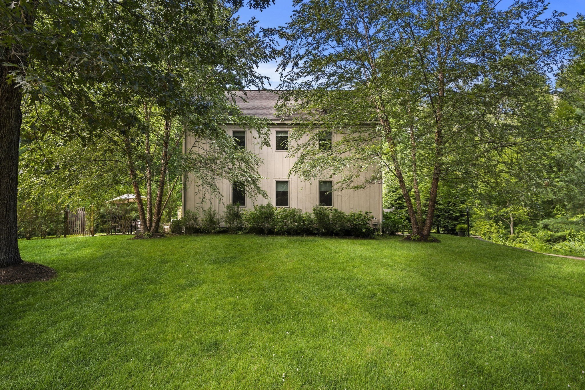 2 Bassett Brook Property Photo 1