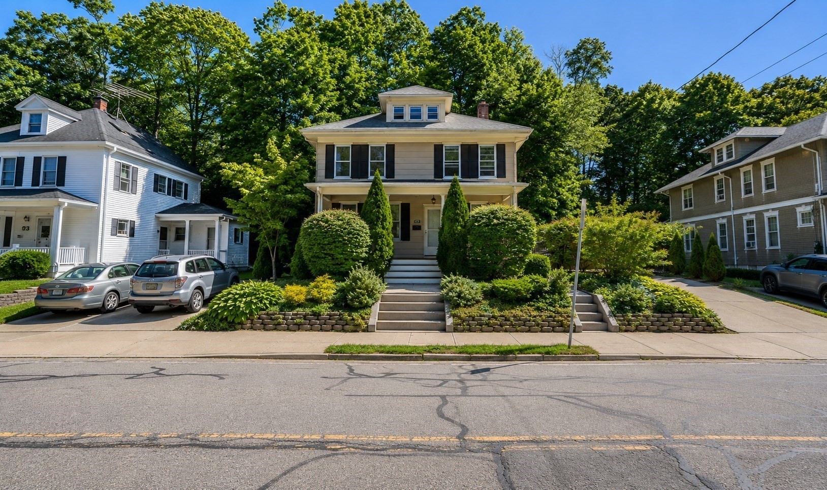 21 Oak Street Property Photo 4
