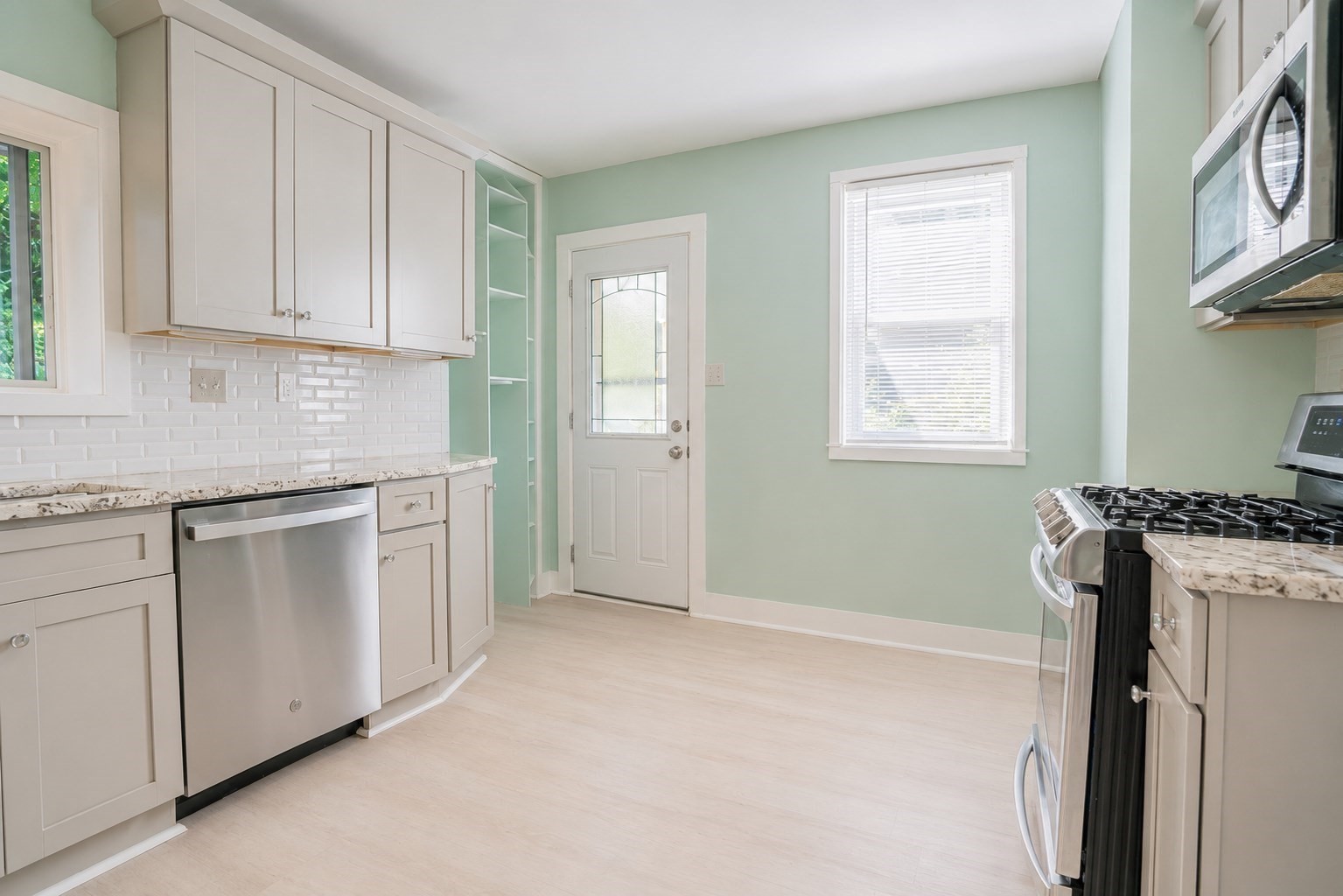 21 Oak Street Property Photo 18