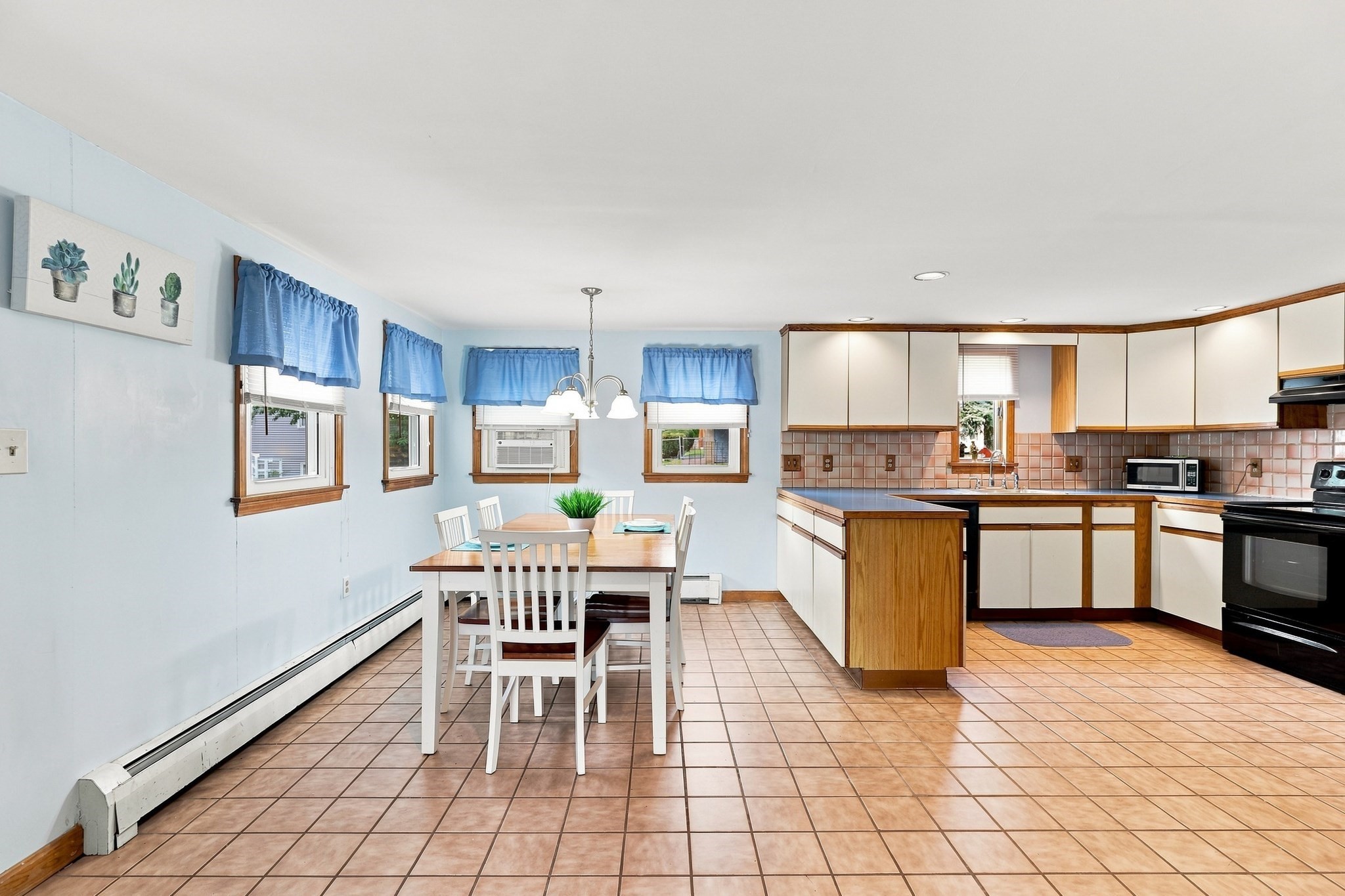 53 Evergreen Street Property Photo 7