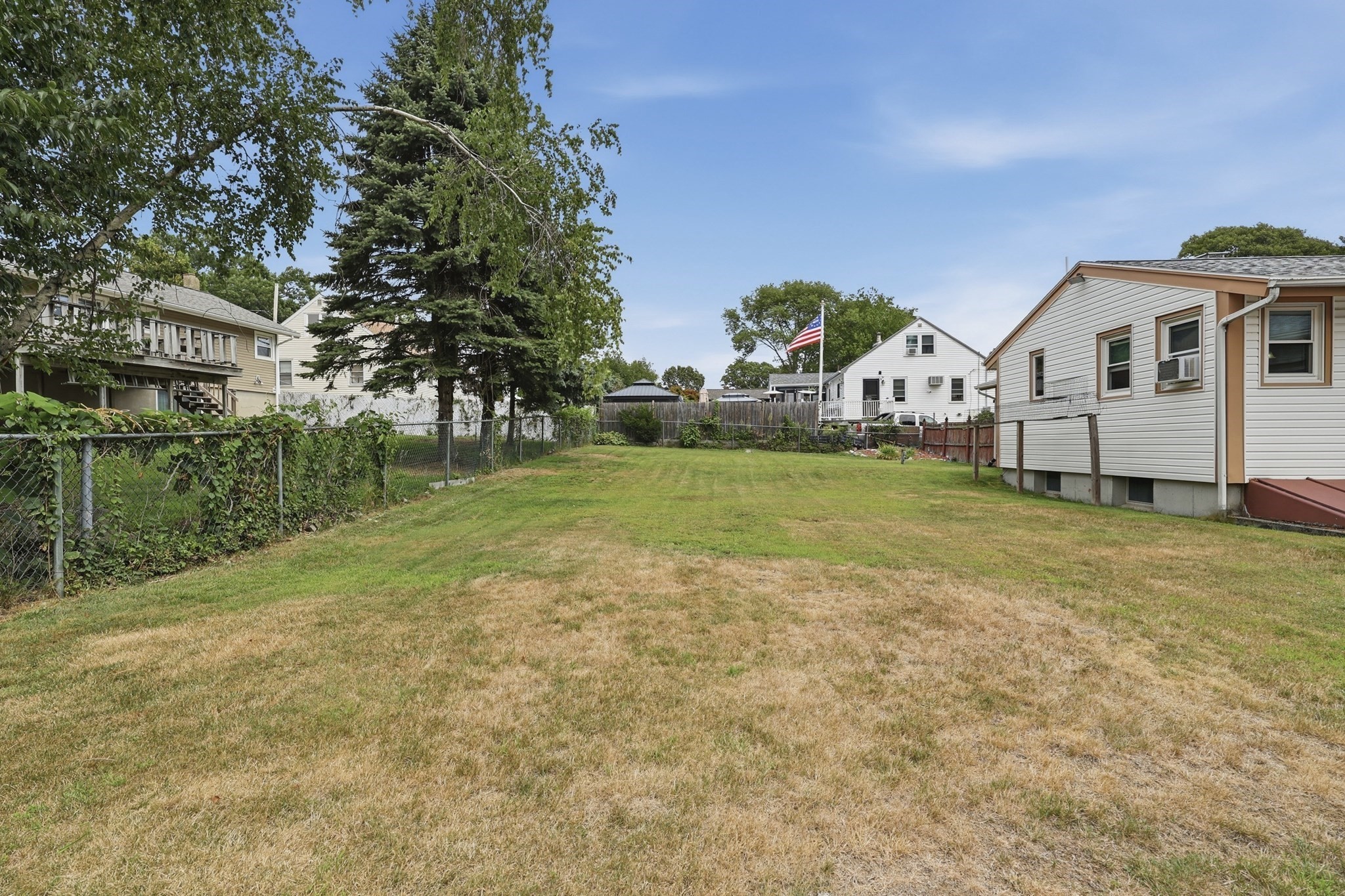 53 Evergreen Street Property Photo 33