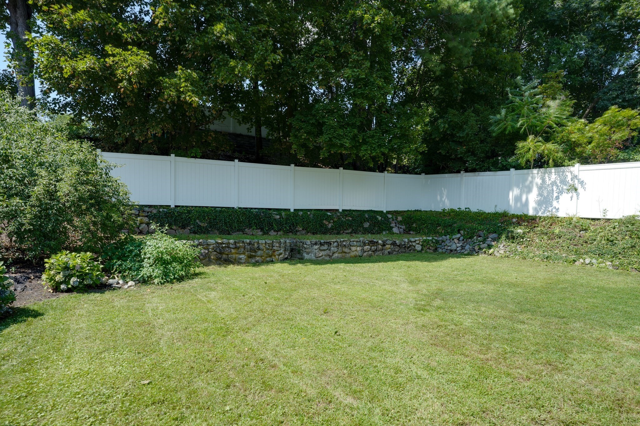 18 Ellis St Property Photo 8