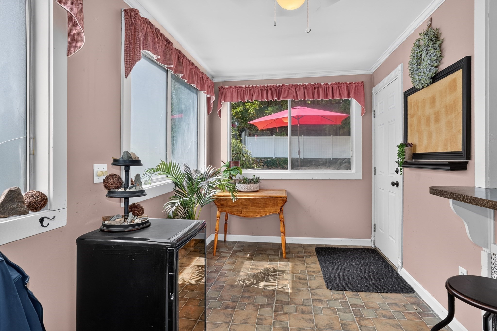 18 Ellis St Property Photo 9